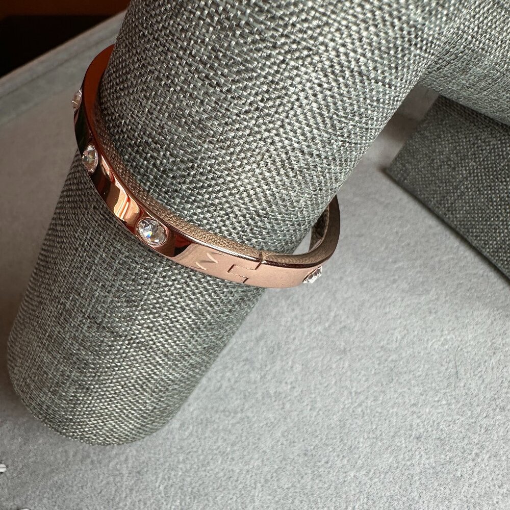 Park Lane Jewelry Jewel bracelet in Rose Gold NEW!  Hinge closure bracelet
